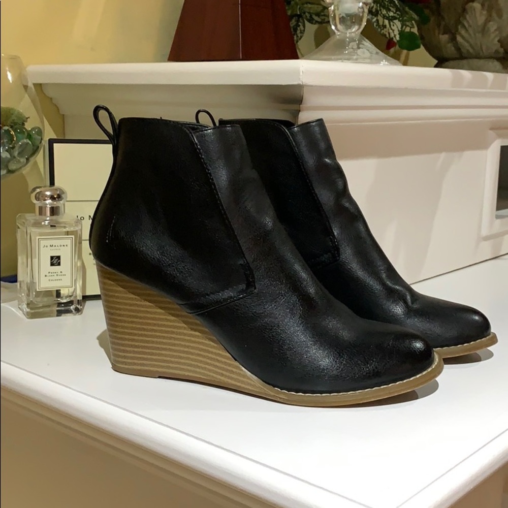 Nautica Black ankle boots